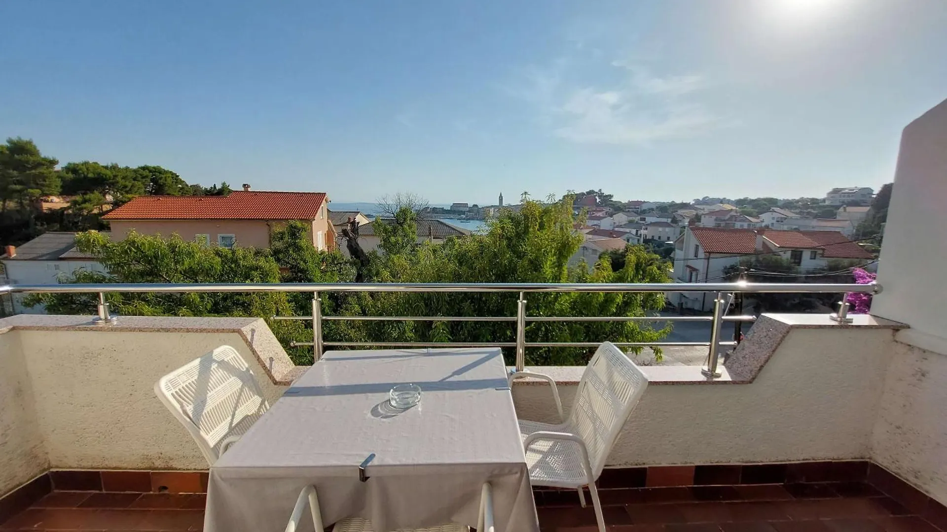 Apartments And Rooms With Parking Space Banjol, Rab - 23468 Rab Town 0*,  Chorvatsko